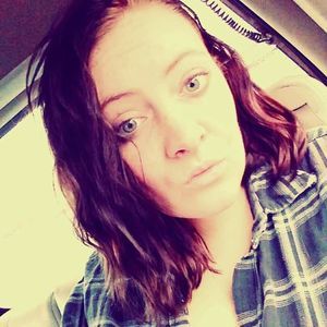 Meet your Posher, Becca